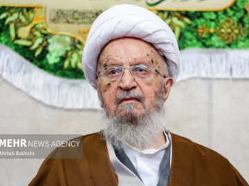 پیام آیت‌الله‌العظمی مکارم شیرازی به اردوی طلبگی مثل خمینی (ره)