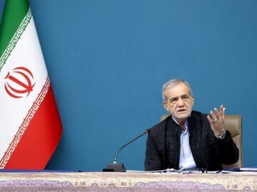 پزشکیان: توسعه کشور با استفاده از افراد دانا و خلاق امکانپذیر است