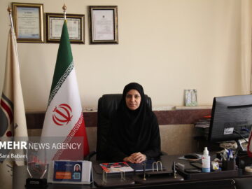 حضور اتوبوس خون‌گیری کرمانشاه در میدان آیت الله کاشانی کرمانشاه