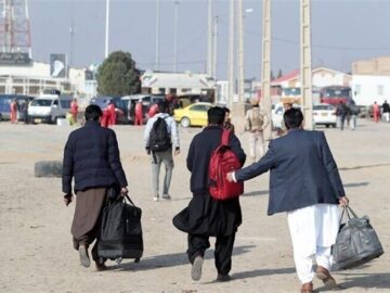 تداوم اجرای طرح جمع آوری اتباع غیر مجاز در آرادان؛ ۹۵ نفر دستگیر شدند