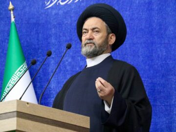 حقوق کارگران باید بدون تأخیر پرداخت شود
