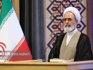 آیت الله اعرافی: دنیا در برابر جنایات و عاشورای امروز غزه مسئول است