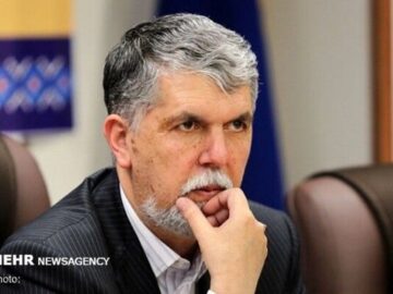 مباد دلخوری‌های داخلی ما را از دشمنان غدار غافل کند