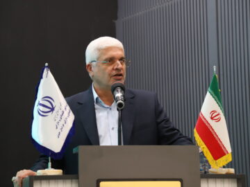 لزوم راه اندازی میز خدمت در شهرستان ها ؛ فرماندار در خدمت همه باشد