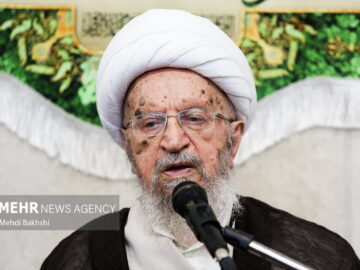 هشدار آیت الله مکارم به سردمداران سوریه؛ راه نجات، دولت فراگیر ملی است