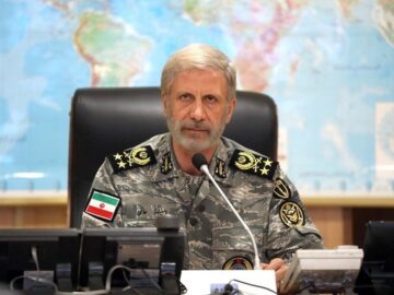امیر حاتمی: دشمن در جنگ تحمیلی ۱۲ روزه شکست بزرگی خورد