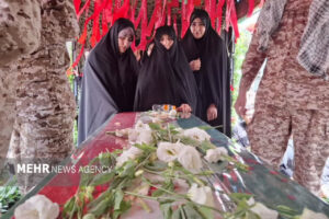 پاسداشت شهید امدادگر در شهر هسته‌ای نطنز