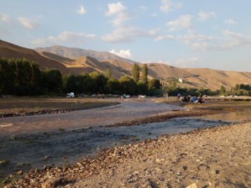 عملیات پاکسازی سرشاخه‌های رودخانه شاهرود در طالقان آغاز شد