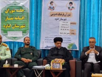 مساجد در محله‌ها باید به محور حل مشکلات مردم تبدیل شوند