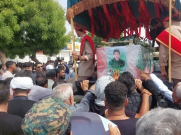 پیکر شهید «عباس بیرقی فرد» در بندرعباس تشییع شد