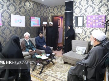 پایداری ملت ایران در برابر هجمه‌ها همیشه زبانزد بوده است