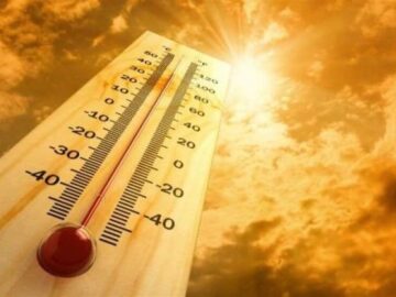 دمای هوا در دشتستان از ۵۲ درجه فراتر رفت