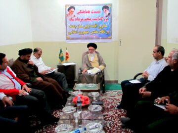 امام جمعه دیر: ستاد نماز جمعه باید اتاق فکر داشته باشد