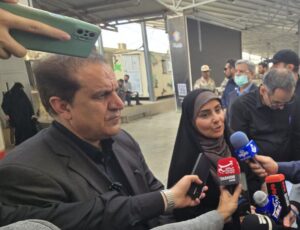 وزیر راه: دنبال توسعه زیرساخت های مرز مهران هستیم