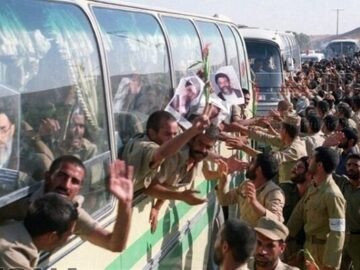 آزادگان نماد استقامت و وفاداری به میهن اسلامی هستند