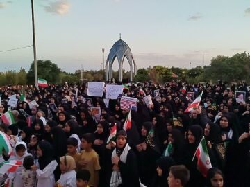 برگزاری اجتماع باشکوه زینبیون در شهرستان بردسکن