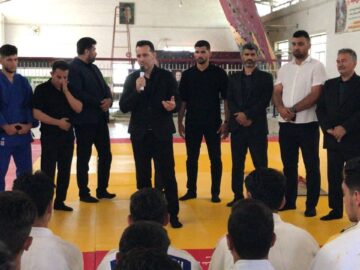 رئیس فدراسیون جودو در میان جودوکاران قوچان