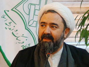 معنای «عزت» در اسلام، تلاش برای دستیابی به زندگی اصیل و با کرامت است