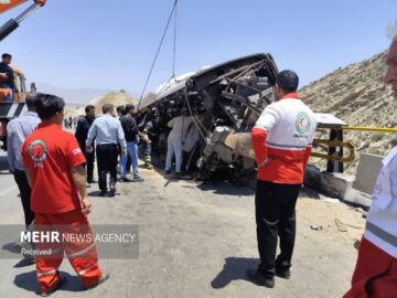 پیام تسلیت تولیت حرم شاهچراغ(ع) در پی حادثه واژگونی اتوبوس محور کوار