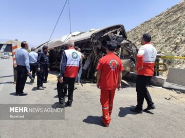 کمیسیون عمران ابعاد حادثه تصادف اتوبوس فیروزآباد-کوار را بررسی می‌کند