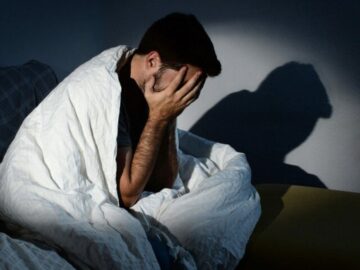 چرا نمی‌توانیم از فکر و خیال دست بکشیم؟