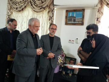 خللی در خدمت به خانواده‌های شهیدان و ایثارگران وجود ندارد