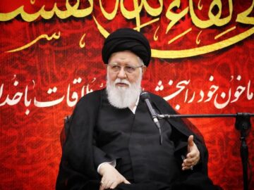 تعامل توأم با رفاقت رمز پیروزی در جبهه فرهنگی است