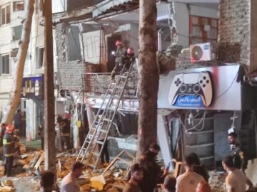 ۱۷ مصدوم در پی انفجار دو واحد تجاری رشت