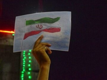 شکستن اتحاد ملی به‌مثابه اقدامی مجرمانه در زمان جنگ