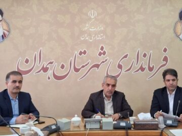 توسعه گلخانه‌ها راهبرد اصلی کشاورزی شهرستان همدان است
