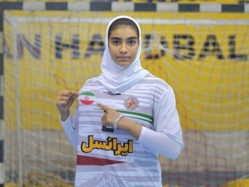 دیانا رضایی بهترین بازیکن دیدار تیم هندبال ایران و هنگ کنگ شد