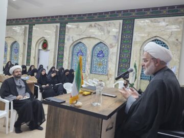 متولیان اماکن متبرکه باید اهل معنویت و خدمتگزاری باشند