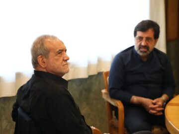 جلسه استاندار و مدیران استانداری قم با رئیس جمهور برگزار شد