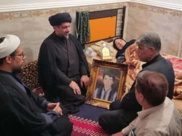 تکریم مادر شهید در گناوه