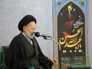 مواضع صریح انقلاب همه سحرهای روی میز دشمن را باطل کرد
