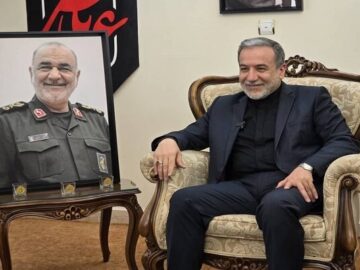 دل‌نوشته سیدعباس عراقچی در دیدار با خانواده شهید سردار سلامی