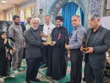 تقدیر از فعالان ستاد نماز جمعه گناوه