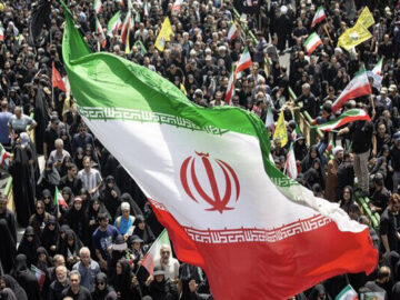 ارسال ۵۰ اثر توسط هنرمندان زنجانی به رویداد «تا پای جان، برای ایران»