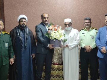 ائمه جمعه اهل سنت شهرستان عسلویه نقش مهمی در جهاد تبیین دارند