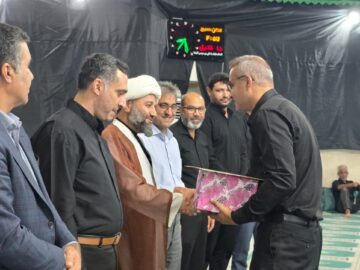 فعالان نماز جمعه خارگ تجلیل شدند