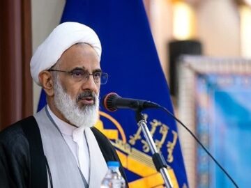 «ولایت» و «امت» دو عامل تضمین کننده پیروزی ایران اسلامی