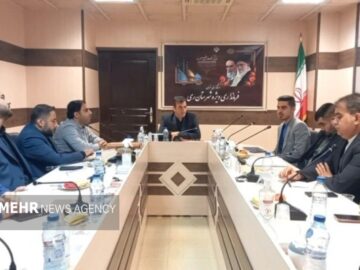 نشست هم‌اندیشی جوانان ری با فرماندار برگزار شد