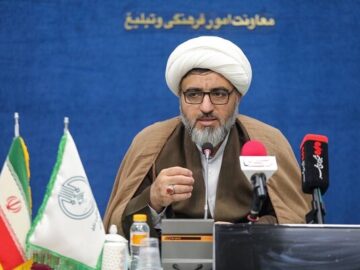 لزوم کنار گذاشتن دوگانه‌سازی و میدان‌دادن به بانوان در عرصه تبیین