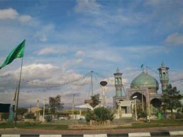 امامزاده اسماعیل(ع) فسا میزبان زائران اربعین حسینی از هند و پاکستان