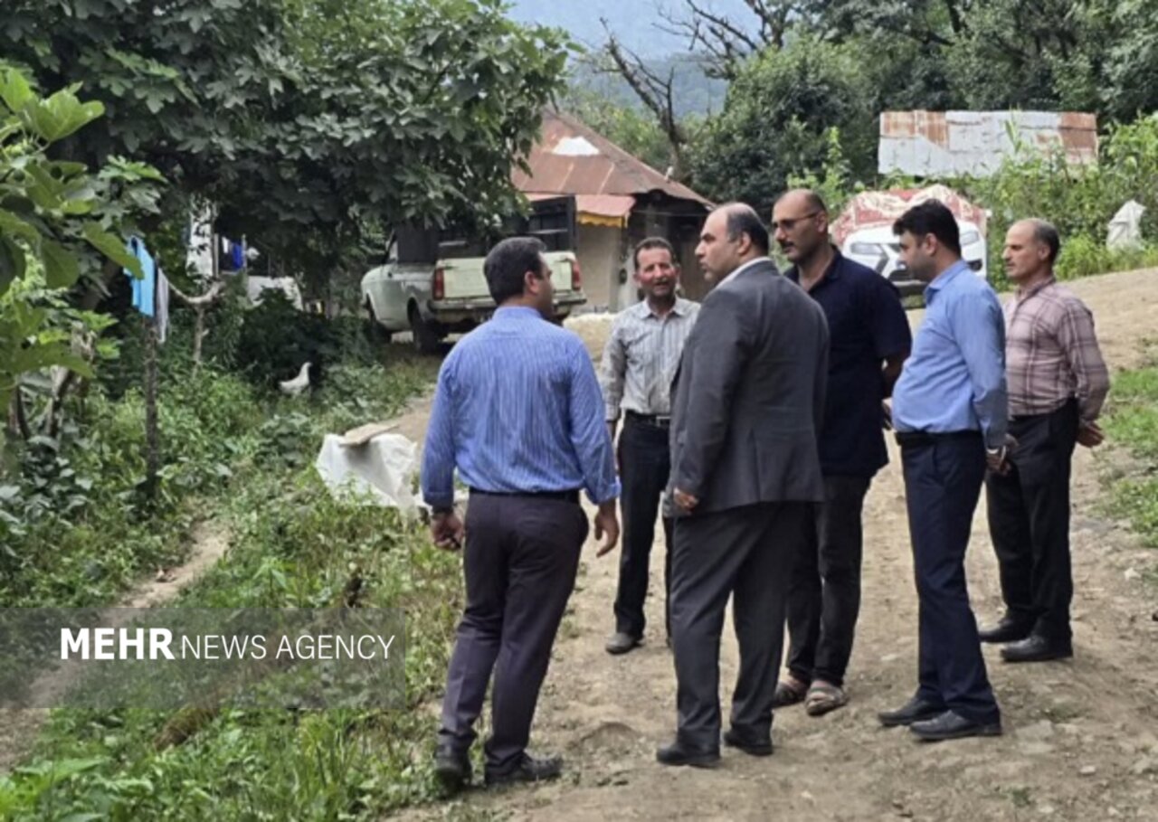 طرح هادی روستای پنو لنگرود با اجرای سنگ‌فرش و بهسازی معابر کلید خورد