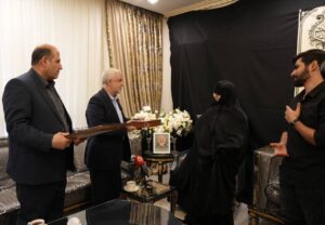 تهیه و تدوین دایره المعارف شهدا با همکاری مرکز اسناد انقلاب اسلامی