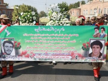 پیکر مطهر ۲ شهید تازه‌تفحص‌شده در ارومیه تشییع شد