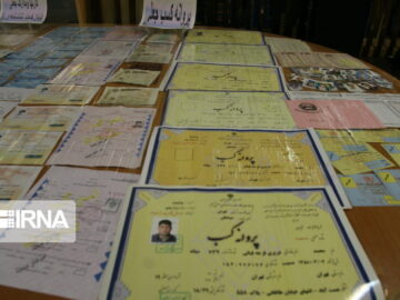عملیات ضربتی پلیس آگاهی؛ دستگیری ۶۵ متهم و کشف بیش از ۲۰ هزار سند و کالای تقلبی
