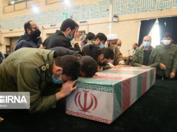 دلهای نسل جدید همراه با شهدای مدافع حرم