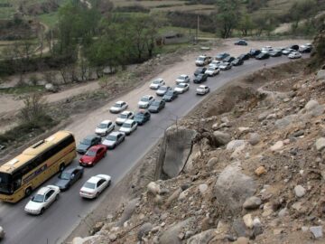 جاده هراز برای تخلیه بار ترافیکی یکطرفه می شود